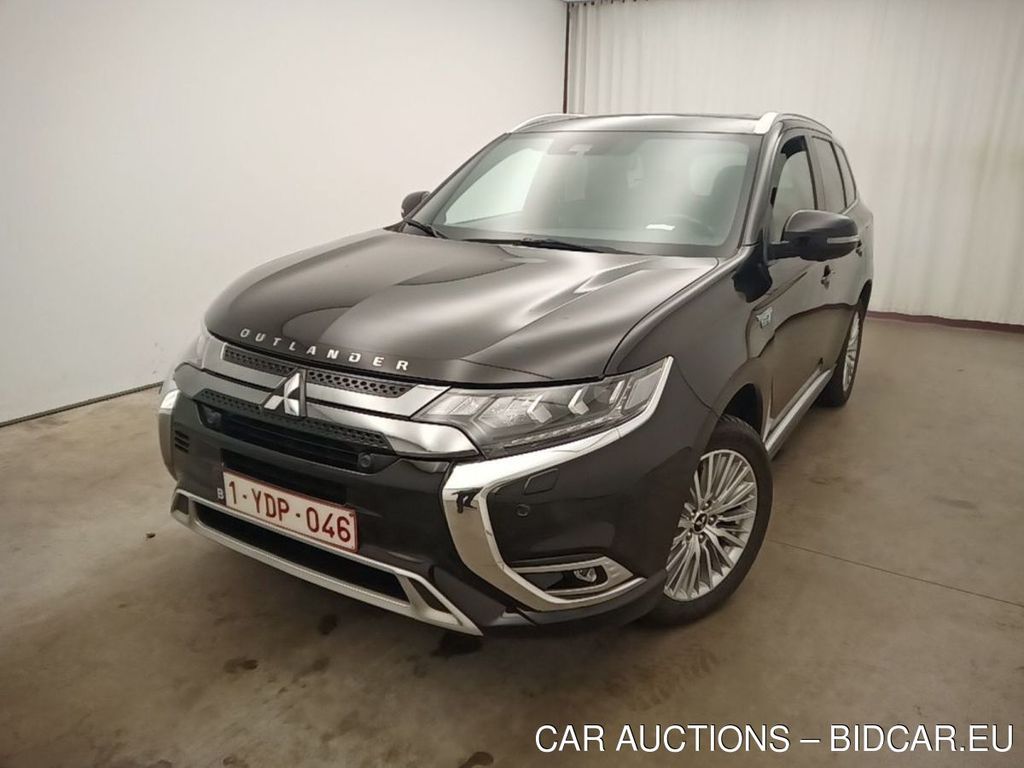 Mitsubishi Outlander 2.4 PHEV 4WD Instyle SDA AT 5d