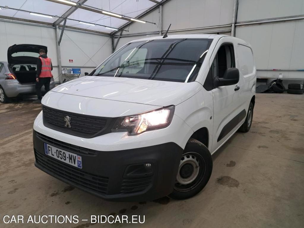 PEUGEOT Partner / 2018 / 4P / Fourgonnette BLUEHDI 75 STANDARD 650KG PREMIUM