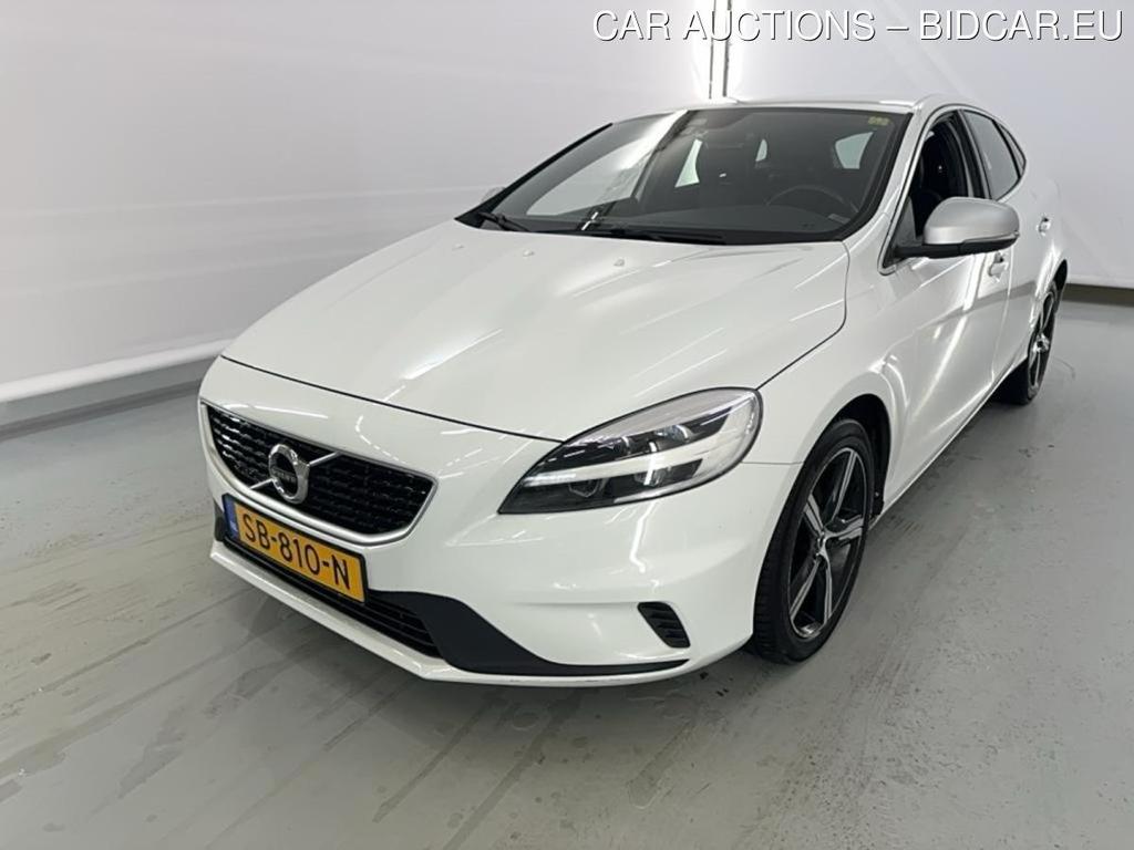 Volvo V40 T4 Business Sport 5d