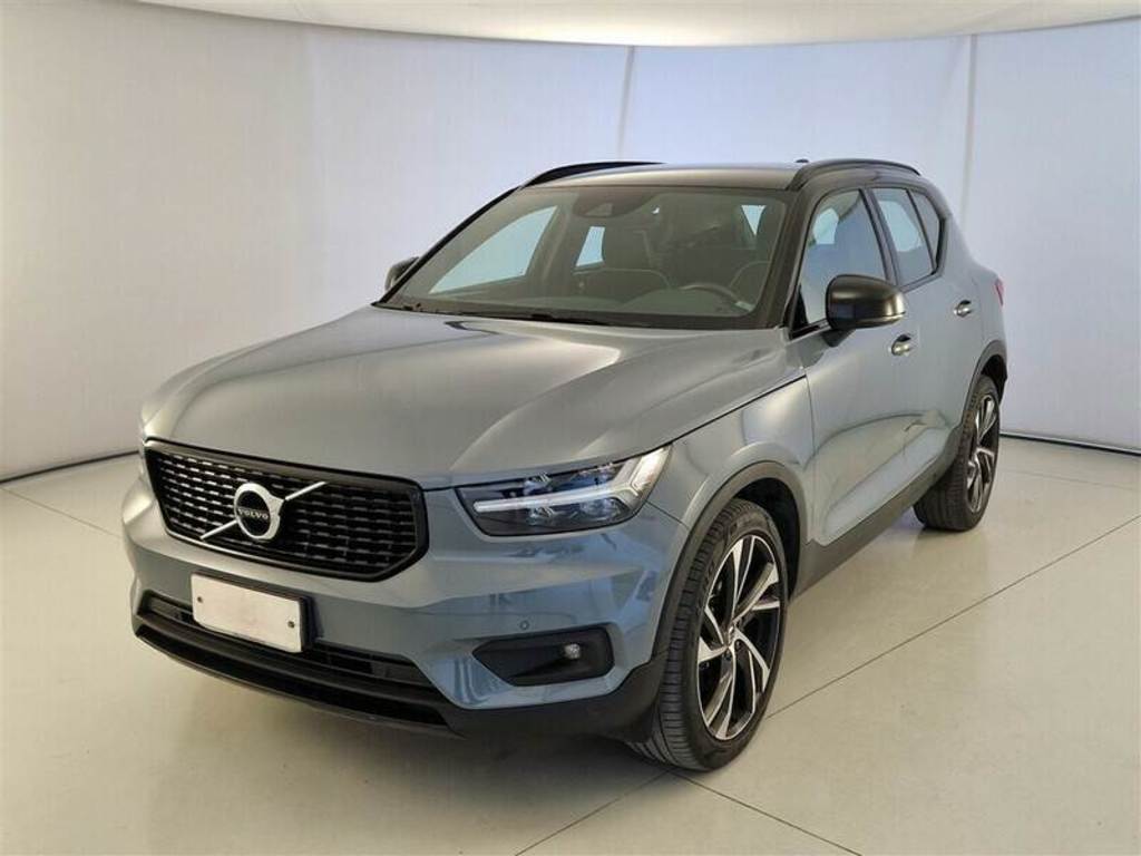 VOLVO XC40 / 2017 / 5P / SUV D4 AWD GEARTRONIC R-DESIGN