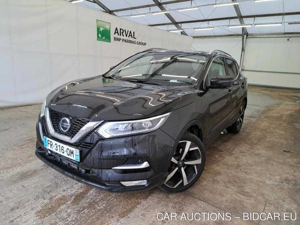 NISSAN Qashqai / 2017 / 5P / Crossover 1.3 DIG-T 140 Tekna