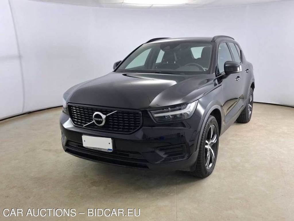 VOLVO XC40 / 2017 / 5P / SUV D3 R-DESIGN
