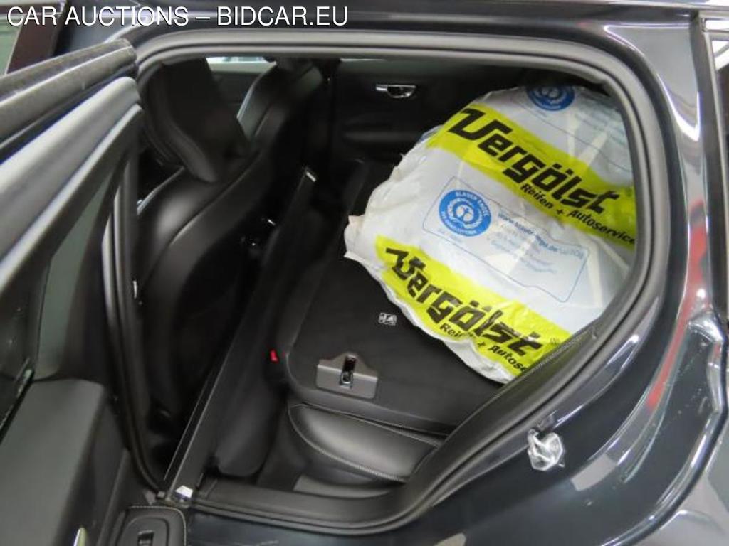 Volvo V60 Kombi R Design Plug-In Hybrid AWD 2.0 288KW AT8 E6dT