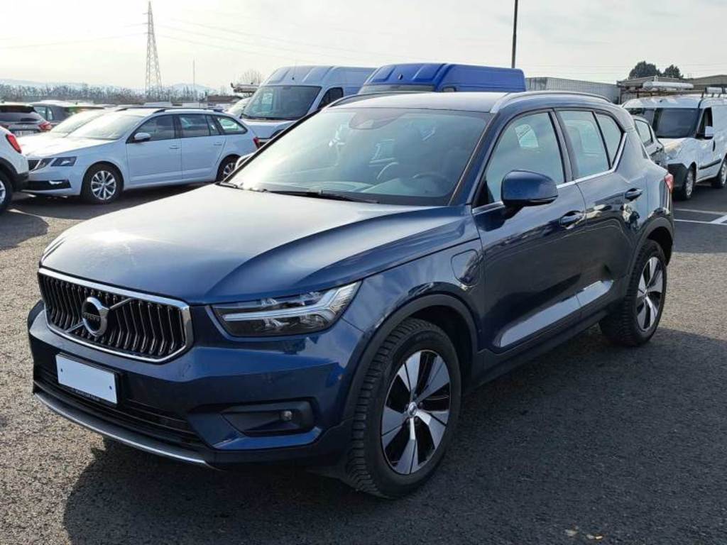 VOLVO XC40 / 2017 / 5P / SUV T5 PLUG-IN HYBRID RECH INSCRIP EXPR MY21