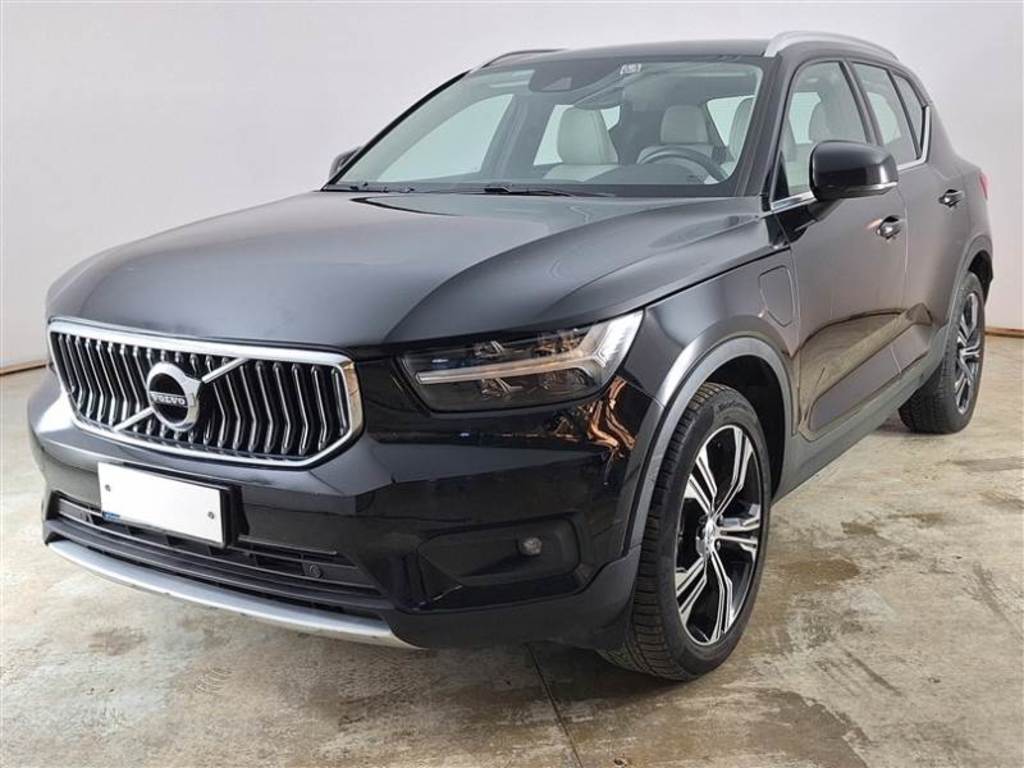 VOLVO XC40 / 2017 / 5P / SUV T5 TWIN ENGINE GEARTRONIC INSCRIPTION