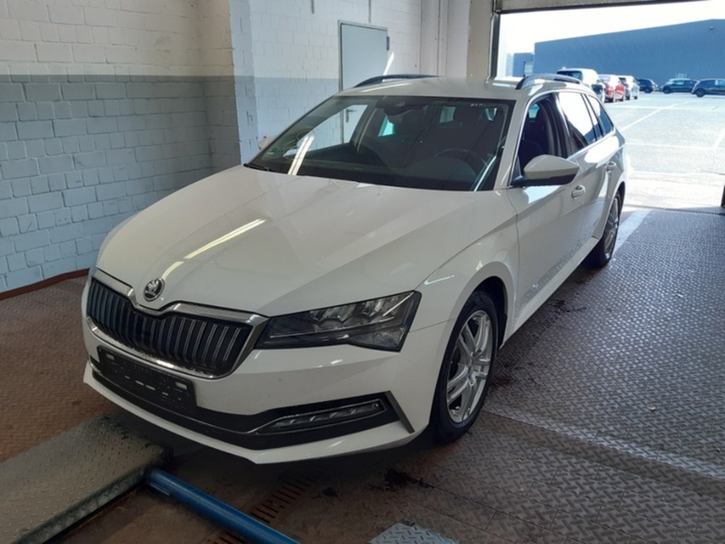 Skoda Superb 1.4 TSI iV DSG AMBITION COMBI