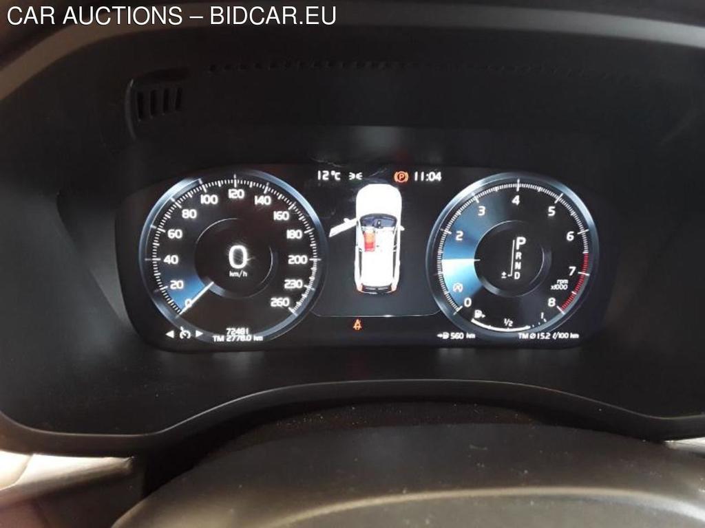 Volvo XC60  Momentum Pro 2WD 2.0  140KW  AT8  E6dT