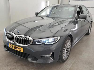 BMW 3 Serie Sedan 320iA High Executive Luxury Line 4d