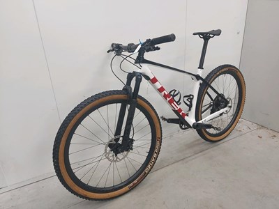 Electro bike PROCALIBER PROCALIBR 989 SIZE LARGE WHITE &amp; RED 2021