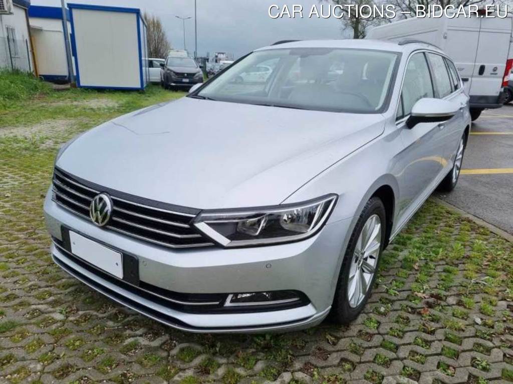 VOLKSWAGEN PASSAT / 2014 / 5P / STATION WAGON VARIANT 2.0 TDI 110KW BUSINESS BMT