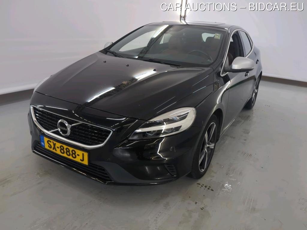 Volvo V40 T4 Business Sport 5d