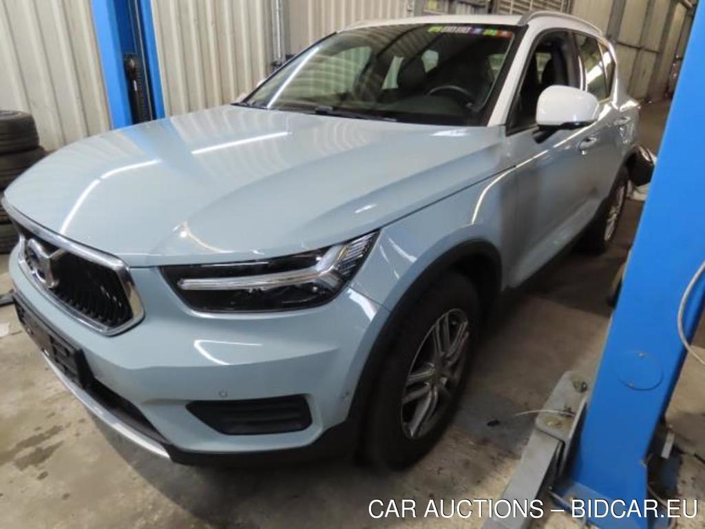 XC40  Momentum 2WD 1.5  115KW  MT6  E6dT