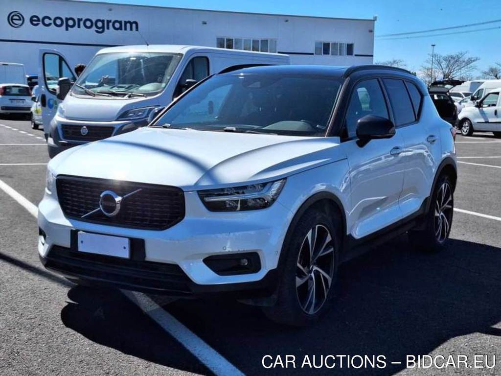 VOLVO XC40 / 2017 / 5P / SUV D4 AWD GEARTRONIC R-DESIGN