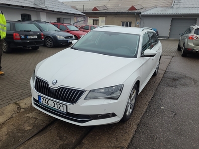 3t Sup.Com.2.0TDI 110 Ambition