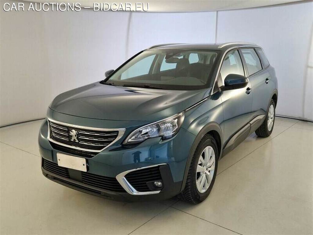 PEUGEOT 5008 / 2017 / 5P / SUV BLUEHDI 130 BUSINESS S/S