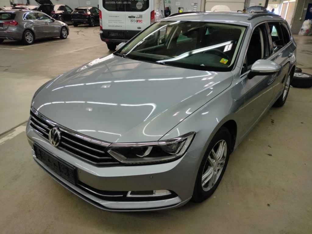 Volkswagen PASSAT 2.0 TDI SCR DSG Comfortline Variant