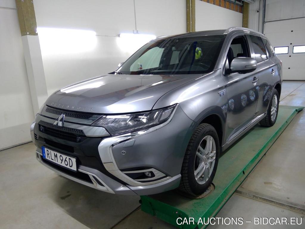Outl.PHEV 4WD Business
