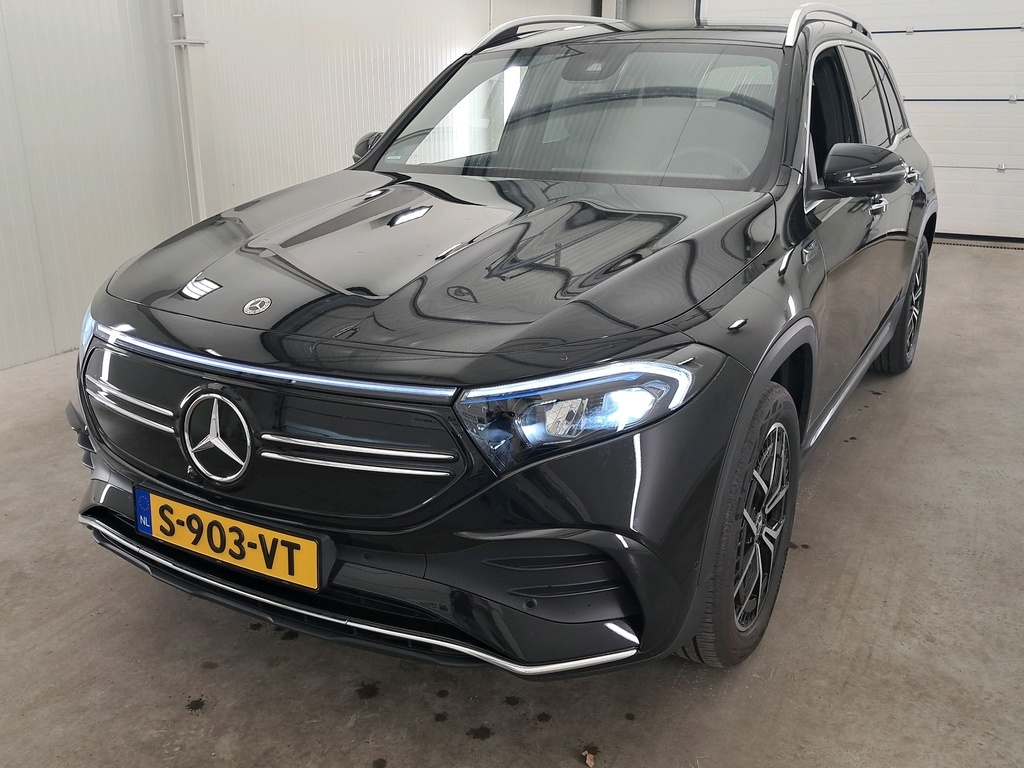 Mercedes-Benz EQB 300 4MATIC AMG Line auto 5d