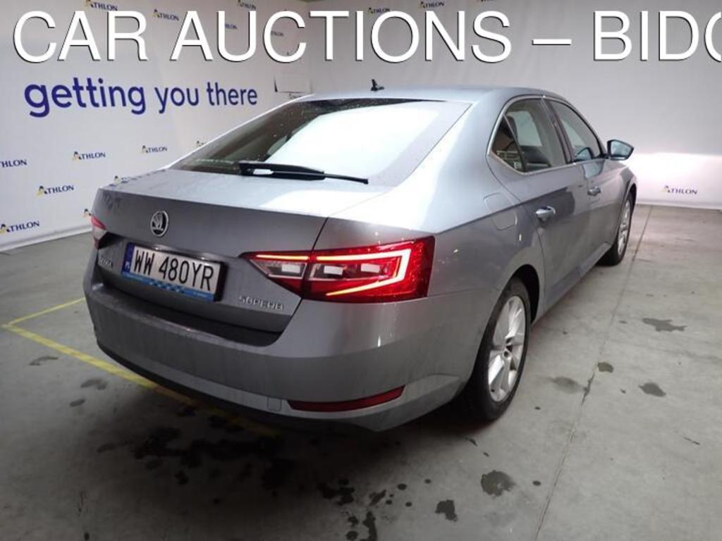 Skoda Superb Skoda Superb 2.0 TDI Style DSG HATCH