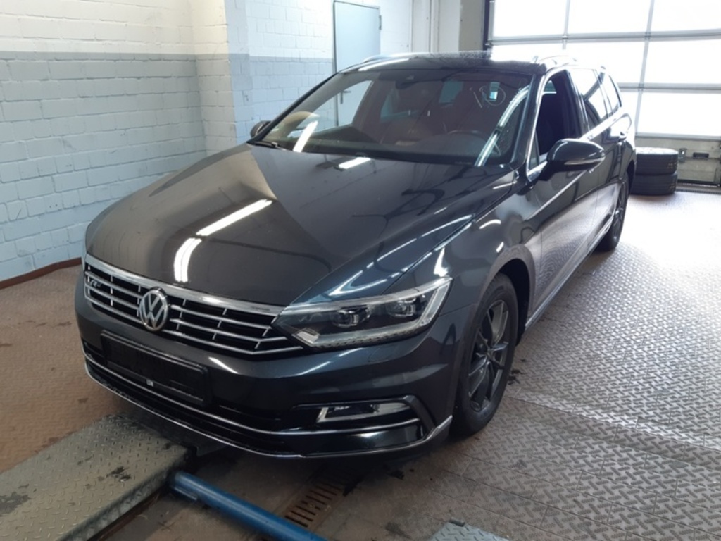 Volkswagen PASSAT 2.0 TDI SCR 140kW DSG 4M Highl. Variant