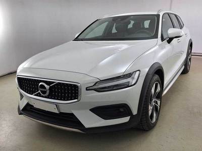 VOLVO V60 CROSS COUNTRY / 2019 / 5P / Station wagon B4 AWD autom. Cross Country Pro Line