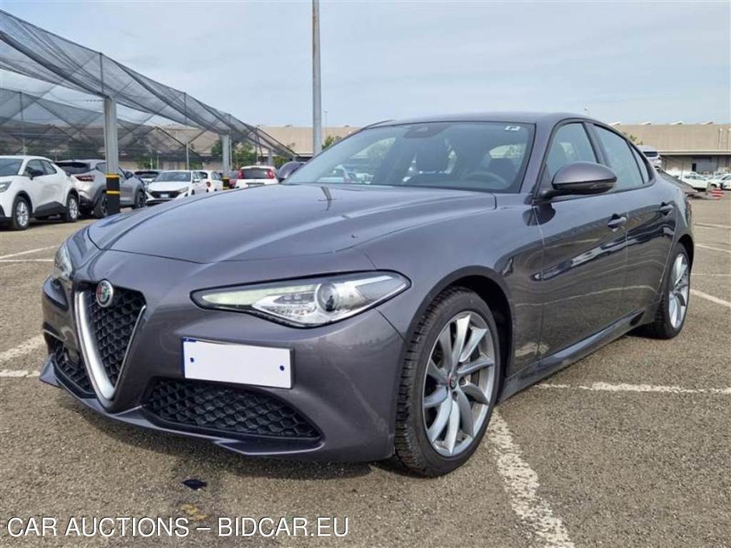 ALFA ROMEO GIULIA / 2016 / 4P / BERLINA 2.2 TURBO DIESEL 160CV BUSINESS AT8