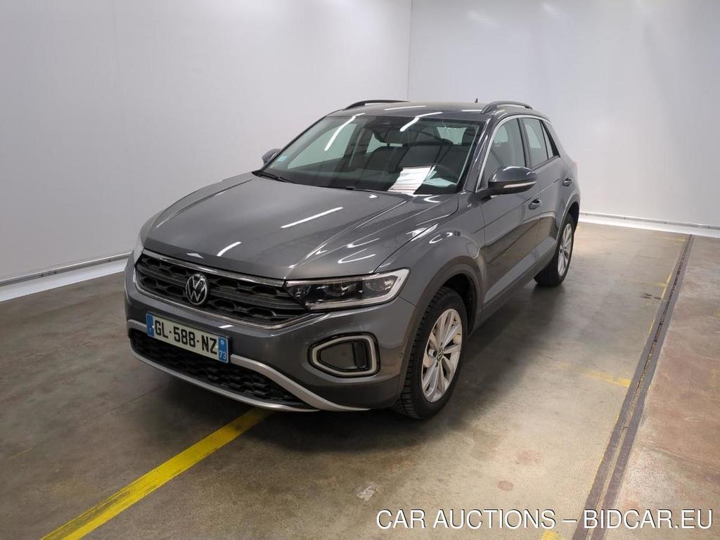 VOLKSWAGEN T-Roc / 2021 / 5P / SUV 2.0 TDI 150 LIFE DSG7