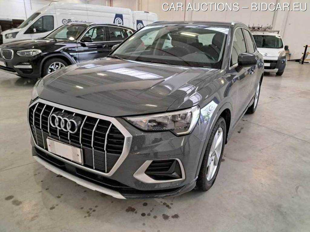 AUDI Q3 / 2018 / 5P / SUV 35 TDI S TRONIC BUSINESS ADVANCED
