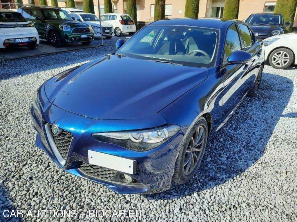 ALFA ROMEO GIULIA / 2016 / 4P / BERLINA 2.2 TURBO MT6 150 CV BUSINESS LAUNCH ED