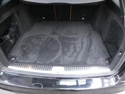 MERCEDES-BENZ C-Klasse C 200 d T 9G-TRONIC AMG Line 5d 118kW