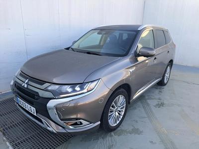 MITSUBISHI Outlander / 2015 / 5P / todoterreno 2.4 PHEV Kaiteki Auto 4WD