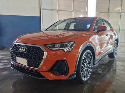 AUDI Q3 Sportback / 2019 / 5P / SUV 35 TDI S tronic Business Plus