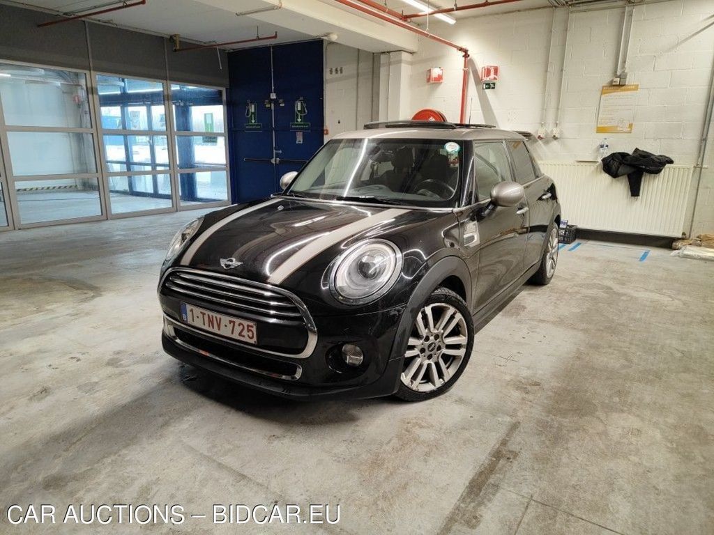 Mini 5 door Cooper D (85 kW) 5d