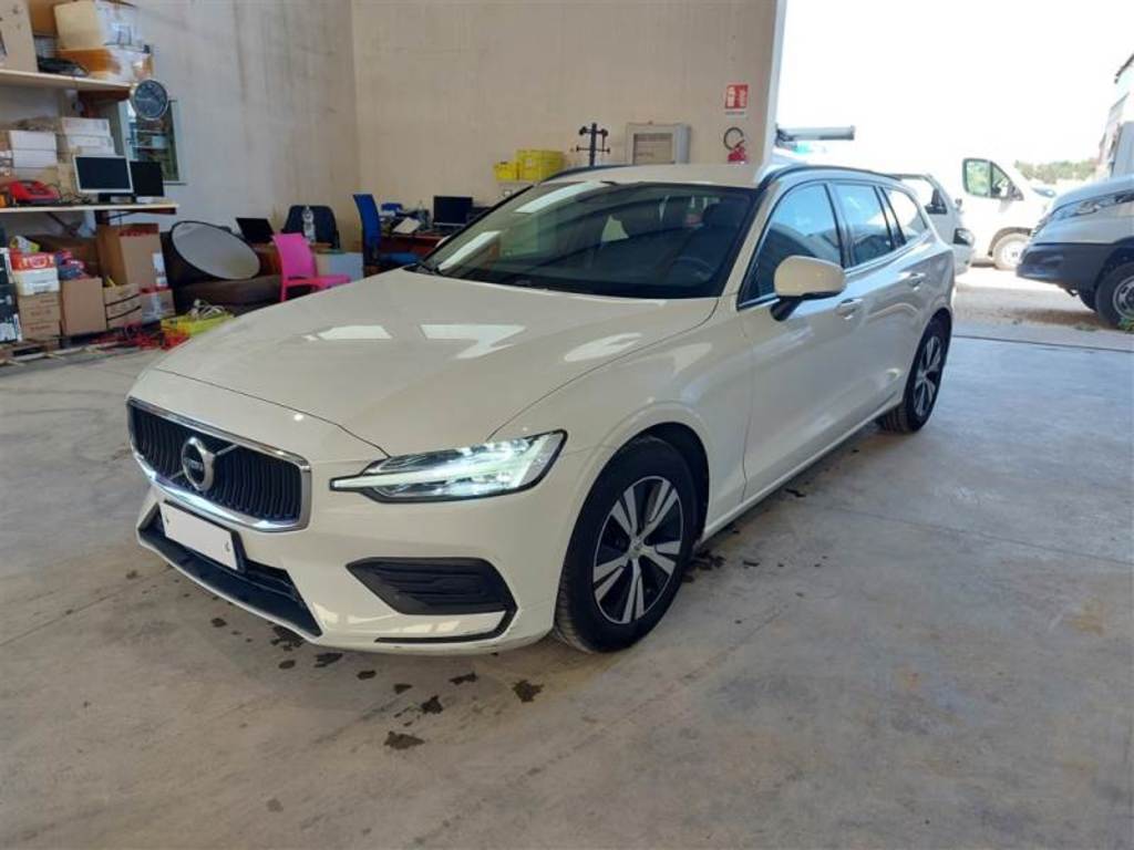 VOLVO V60 / 2018 / 5P / STATION WAGON D3 GEARTRONIC BUSINESS