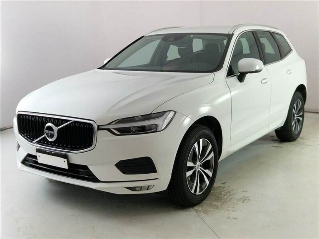 VOLVO XC60 / 2017 / 5P / SUV B4 D AWD GEARTR. MOMENTUM PRO