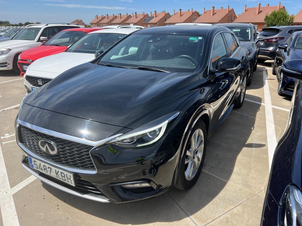 INFINITI Q30 5p 1G berlina con portГіn 1.5D PREMIUM