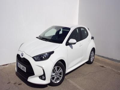 TOYOTA Yaris / 2020 / 5P / berlina con portón 1.5 120H Business Plus