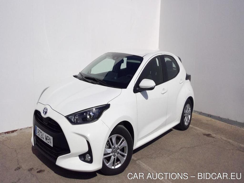 TOYOTA Yaris / 2020 / 5P / berlina con portГіn 1.5 120H Business Plus