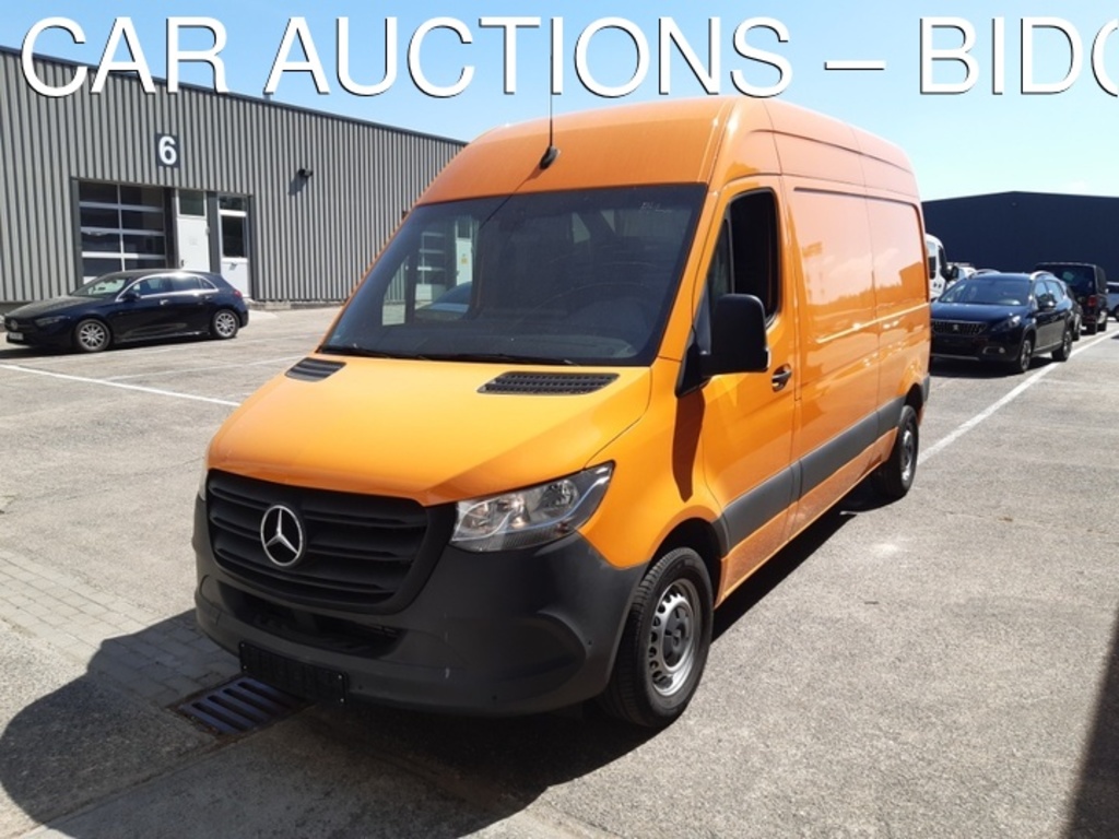 Mercedes-Benz SPRINTER 211 CDI A2 3,0t Front Hochdach standard