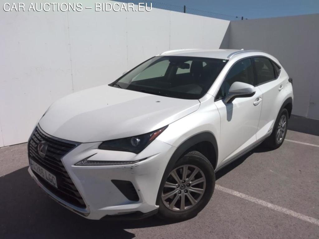 LEXUS NX / 2017 / 5P / todoterreno 2.5 300h Business Navigation 2WD (CX)