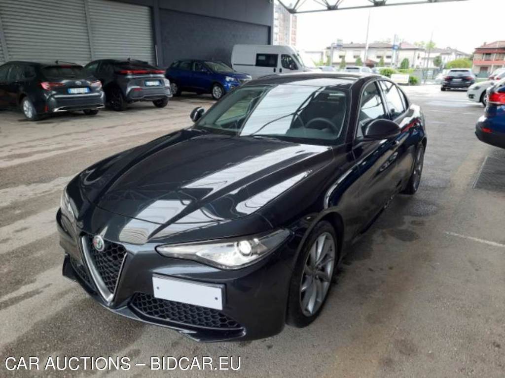 ALFA ROMEO Giulia / 2016 / 4P / Berlina 2.2 Turbo Diesel 160CV Business AT8