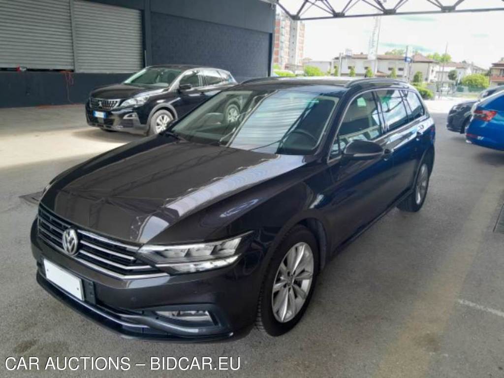 VOLKSWAGEN PASSAT / 2019 / 5P / STATION WAGON VAR. 2.0TDI SCR EVO 110KW BUSIN. BMT DSG