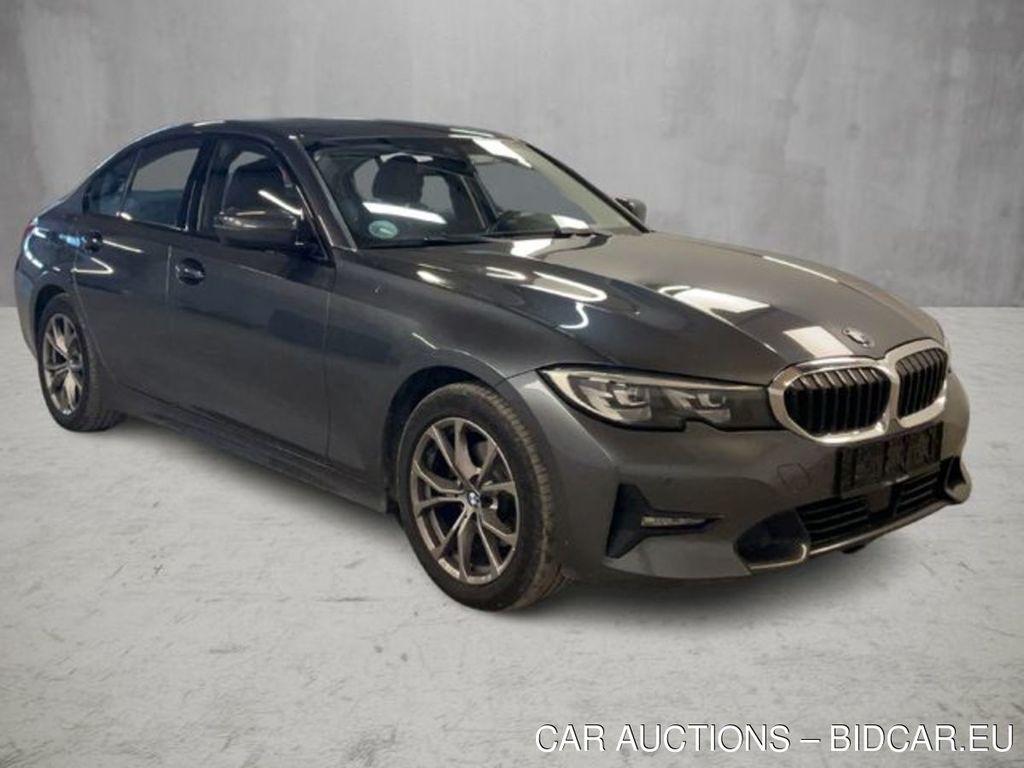 BMW 3 Serie 320D F SPORT LINE AUTO 4d