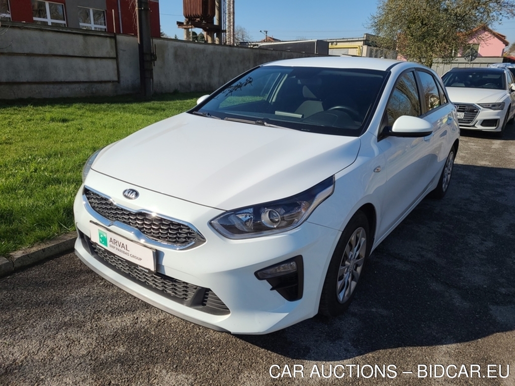 Kia Cee&#039;d (2012) Ceed 1.6CRDi 85 SILVER 5d