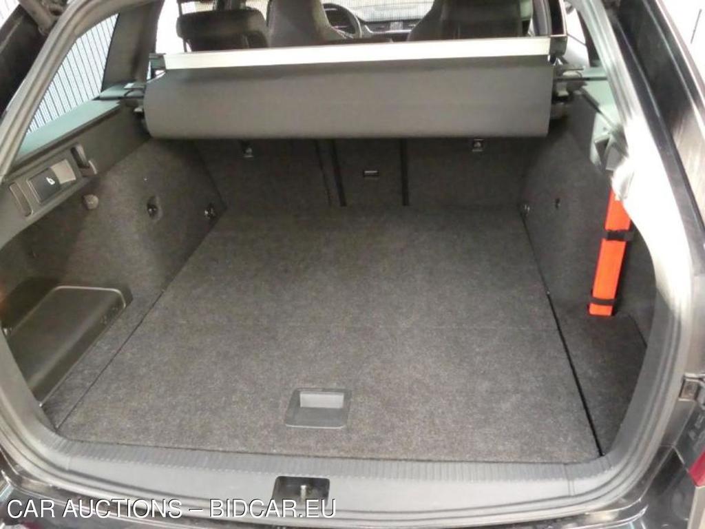 Octavia Combi RS 245 2.0 TSI 180KW AT7 E6dT