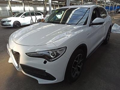 Stelvio Super Q4 2.2 JTDM 140KW AT8 E6d