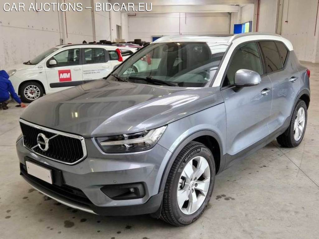 VOLVO XC40 / 2017 / 5P / SUV D3 AWD GEARTRONIC MOMENTUM