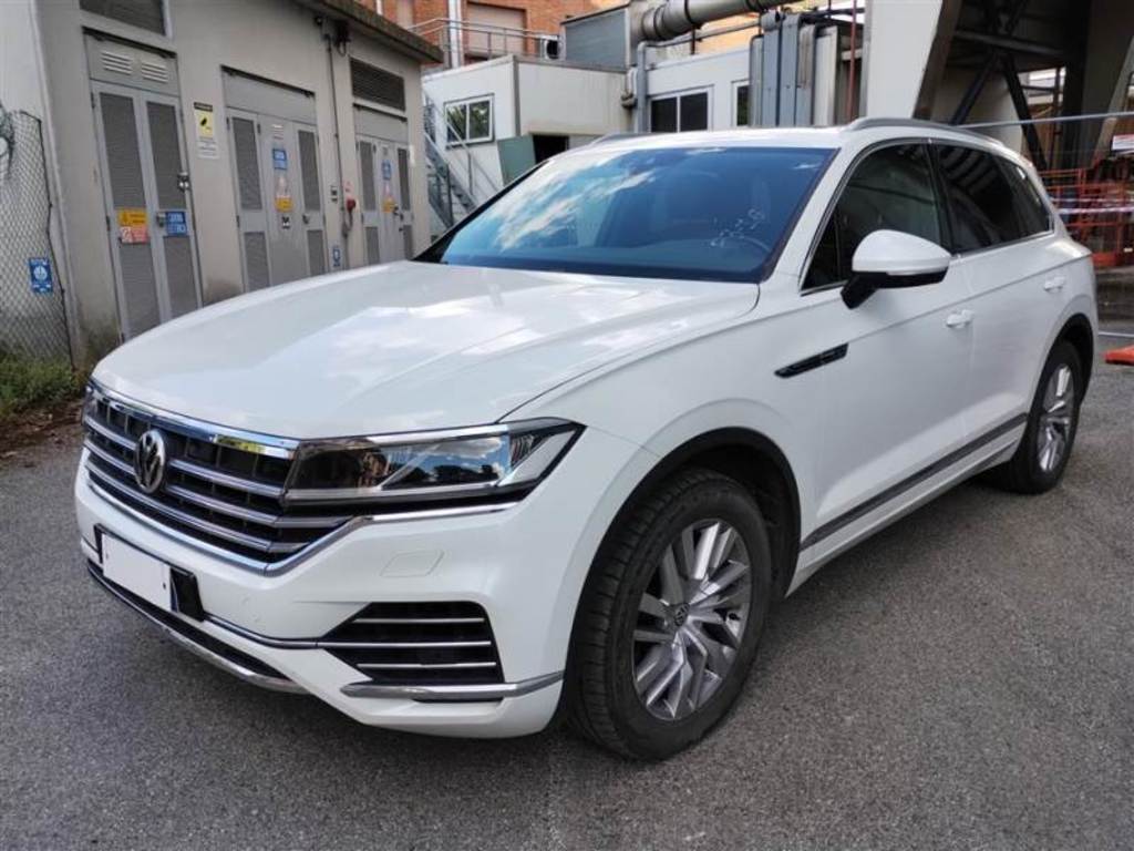 VOLKSWAGEN TOUAREG / 2018 / 5P / SUV 3.0 V6 TDI SCR 210KW ADVANCED