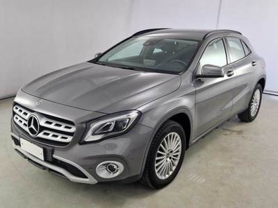 MERCEDES-BENZ GLA / 2017 / 5P / CROSSOVER GLA 200 D AUTOMATIC BUS. EXTRA