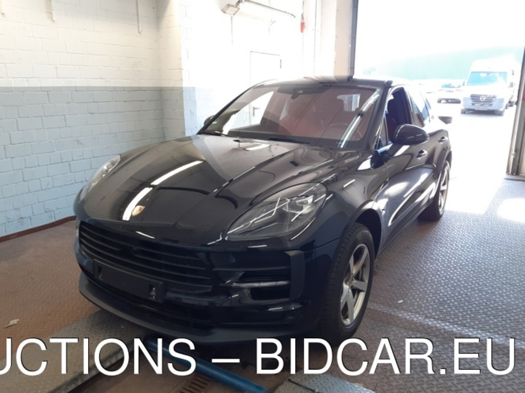 Porsche MACAN -